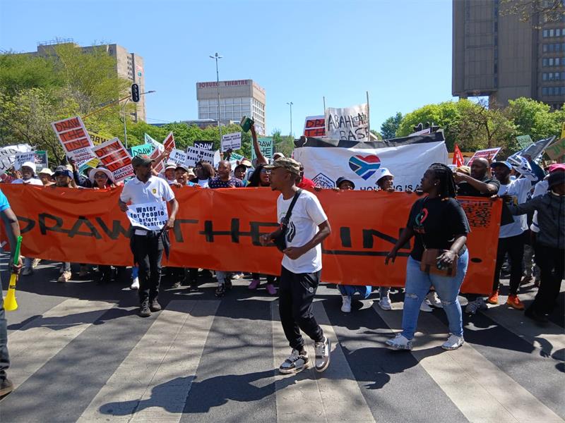 Carrying a memorandum to Mayor Dada Morero, Cosmo City residents demanded urgent action on water shortages, disconnections, and corruption, warning that their communities cannot function.