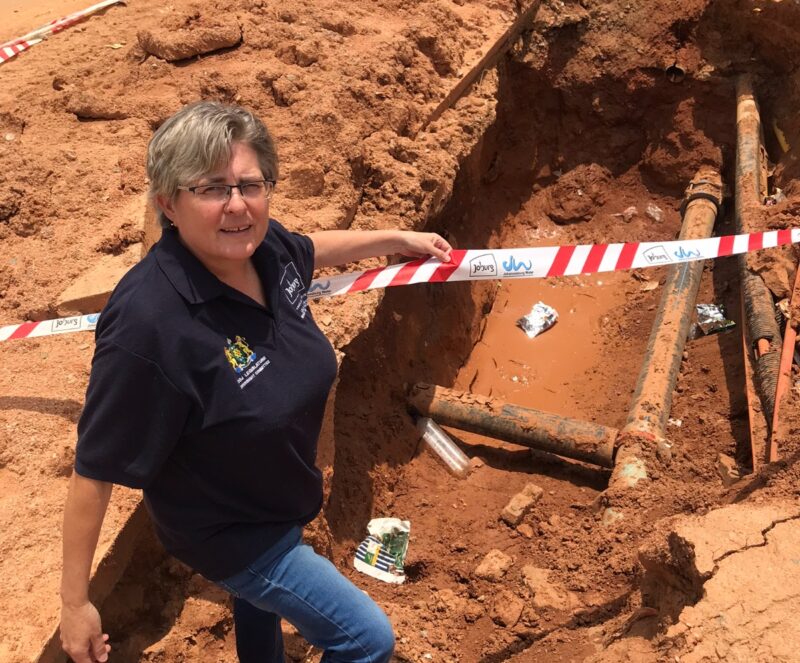Johannesburg Water has left another big trench after repairing a pipe burst on Bram Fischer Drive.