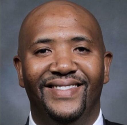 Randburg CPF urges the community to make use of the Randburg Police Station and report any issues.