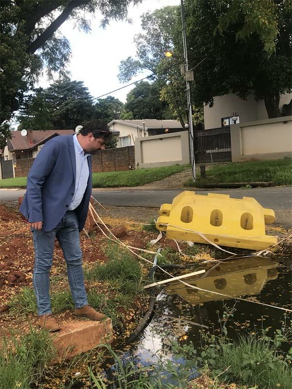 Ward 99 councillor Hendrik Bodenstein promised to continue escalating the open hole issue in Blairgowrie to Johannesburg Water.