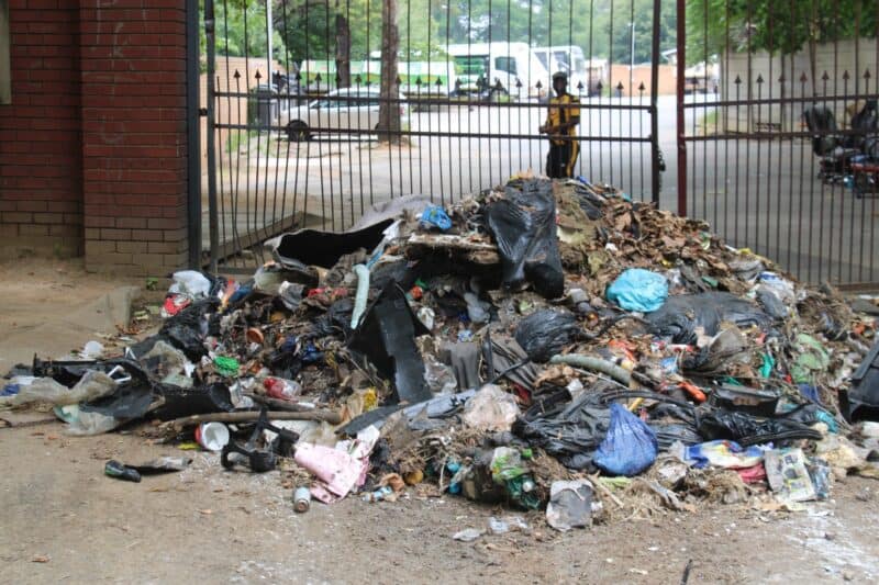 Pikitup casual workers promise to continue with the strike until the waste management company offers them appointment letters they promised years back.