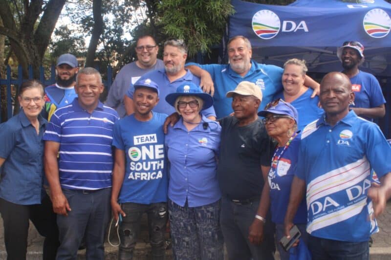 Democratic Alliance wins Ward 102 by-election by a 94.8% margin, making Bea Campbell-Cloete the newly elected councillor.