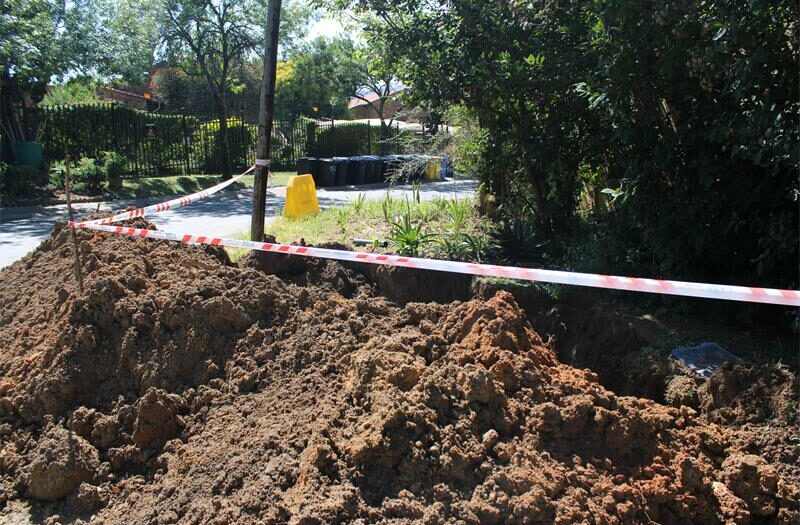 Residents in Garden Road in Bordeaux North are demanding answers after a delayed response to a pipe burst caused major flooding, and Johannesburg Water left an open repair hole.