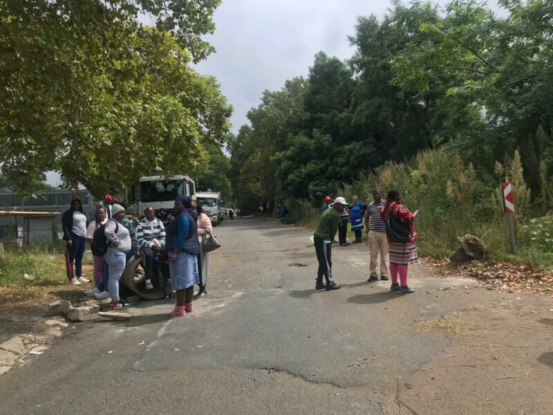Protesters vow to shut down the Pikitup Randburg Depot until their concerns are heard by management.