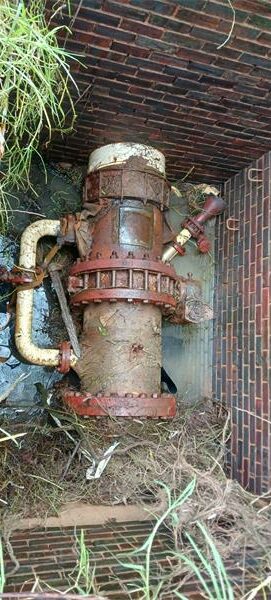 After years of complaints and repeated follow-ups, Johannesburg Water has concluded repairs to the long-running water leak at Kruispad Church in Ruiterhof, bringing ease to the church and surrounding areas.