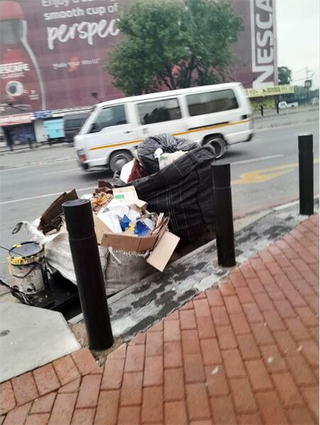 Johannesburg celebrates Earth Day amongst waste, smoke, and informal recycling
