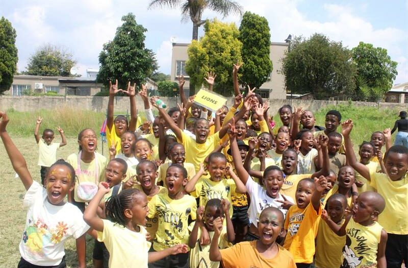 Learners, parents, and teachers gathered at the sport grounds for a day focused on team work, participation, and school spirit.