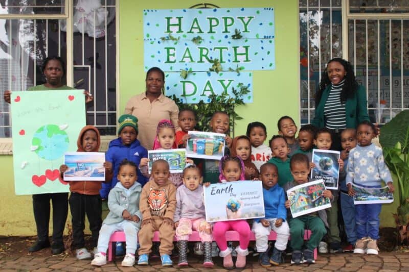 Children at Grannies House Nursery School in Blairgowrie marked Earth Day by making recycled flowers from egg trays and picking up litter, learning that caring for the planet starts young.