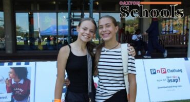 Erin Gallagher and Ariana De Abreu