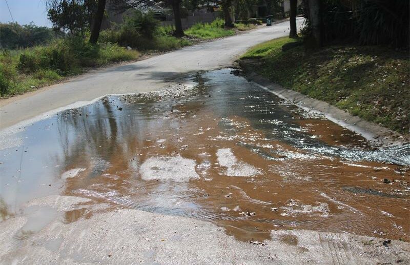 Residents want a permanent solution for pipe bursts in Ferndale, saying that Johannesburg Water's constant temporary fixes are just not cutting it.
