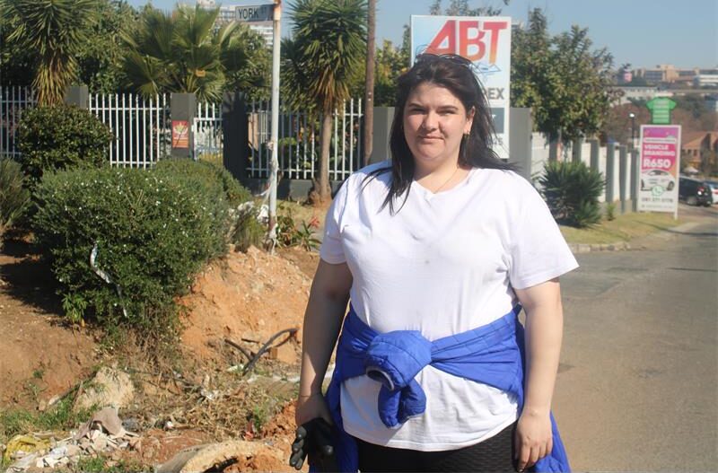 Ward 104 councillor Emi Koekemoer is demanding urgent intervention after unfinished road repairs and a blocked drain creates hazards for motorists and residents.