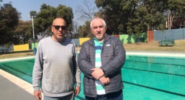 Blairgowrie Resident Association co-chairperson Mark Sher and Harold Fleishman are preparing the Blairgowrie swimming pool for its much anticipated reopening on September 1. Photo: Mthulisi Lwazi Khuboni