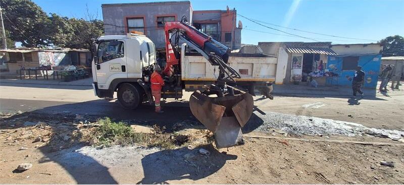 A multidisciplinary service delivery operation in Zandspruit informal settlement has left residents disappointed, after it focused on street cleaning and drainage instead of the road repairs they had asked for.