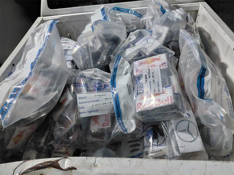 Police seize cocaine with an estimated value of R300m and an altered SUV with fake plates in an intelligence operation against illicit drug networks in North Riding.