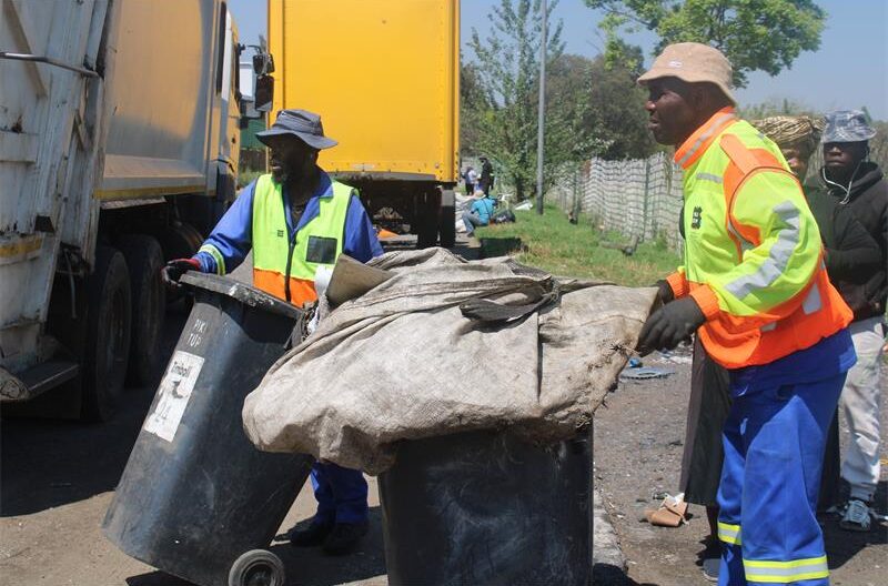 City of Johannesburg Region B conducted a much-needed, high-impact service programme on CR Swart Drive.