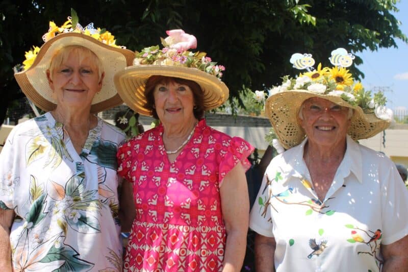 :Flower hat competition winners:Eleanor Robertson,Manda Vantil and Erica Wolter Photo:Braden-Lee Mokoena