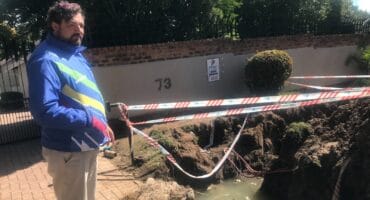 Ward 99 councillor Hendrik Bodenstein as Robin Hills and surrounding areas go over 60 days without water or with low pressure. Photo: Mthulisi Lwazi Khuboni