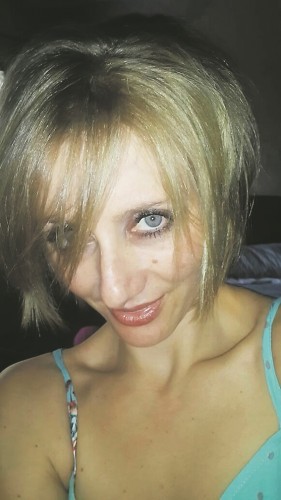 Die vrou in die middel, me. Chantal Niemandt.