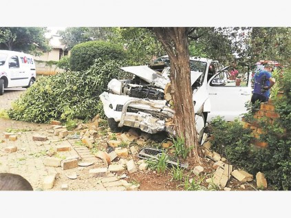 A side view of the scene.