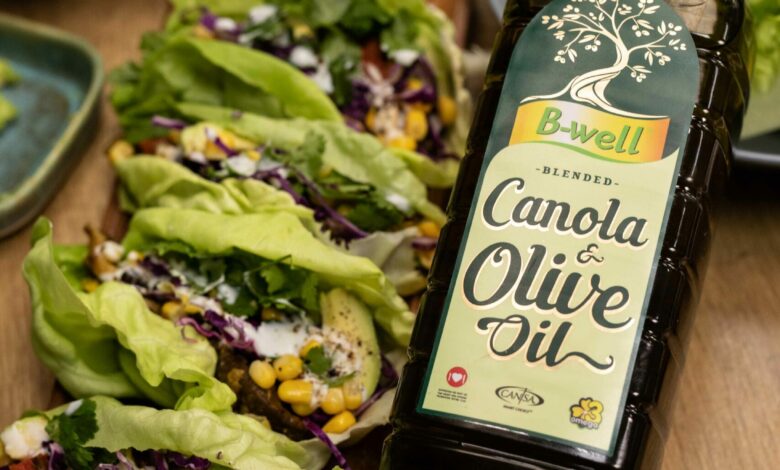 20 DECEMBER - Meatfree Monday - Refried bean lettuce wraps