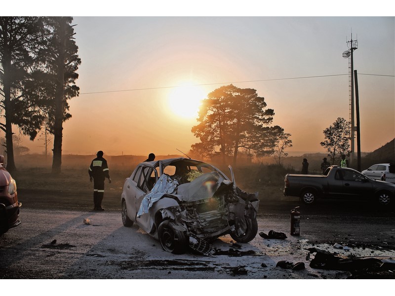 Car drives into back of coal truck, two killed | Middelburg Observer