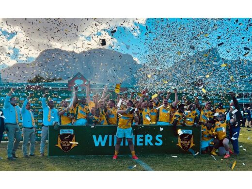 Die Naka Bulle span nadat hulle die Gold Cup gewen het.