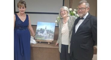 Soekie Rossouw (Middelburg Heritage secretary), Professor Kathy Munro and Rudi van Wyk, (Chairman Middelburg Heritage).