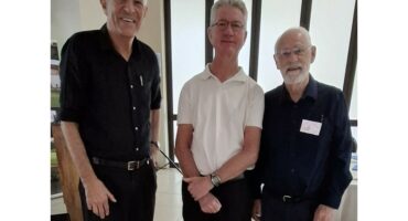 Dr Pierre Edwards, Tobie van den Bergh en professor Fransjohan Pretorius.