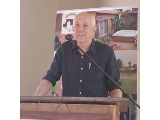 Dr Pierre Edwards speaks.