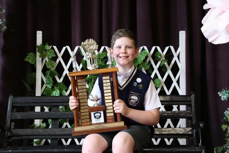 Alrich Nagel with trophy as grade five Dux learner at Laerskool Kanonkop.