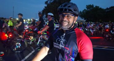 JP de Morney op sy fiets tydens die jaarlikse liggierit.