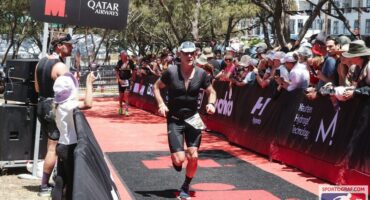 Bertus Haring maak die Ironman 70.3 gemaklik klaar.