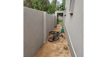 Drie duur fietse is in Kanonkop getseel tydens inbraak.