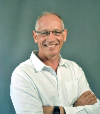 Ds Colin Hertzog.