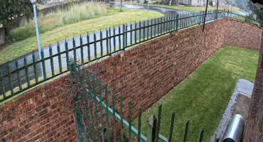 Lightning strikes! Thunderstorms in Middelburg and surrounding areas left families in shock. Photo: Screenshot.