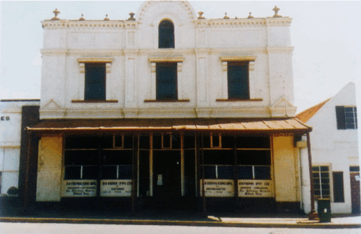 OH FREWIN GEBOU IN WALTER SISULU STRAAT NA DIT 1982 ONTRUIM IS