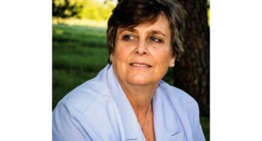 ’n Plaaslike skrywer van Middelburg hoop om jong leerders se eerste leeservaring makliker te maak met ’n nuwe reeks vroeë leesboekies.