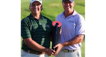 Aldrich Potgieter en sy grootste ondersteuner, sy pa Heinrich.