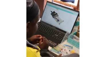 A rural robot uprising in Dullstroom, Boitumelo Lekhoe, Siyifunile Secondary School, robotics lab, mpumalanga, eductation, rural robot uprising, middelburg