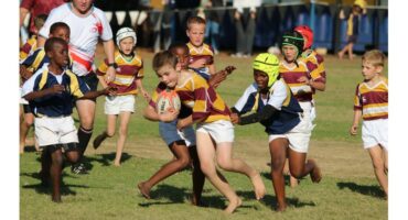 Rugbyspelers in aksie.