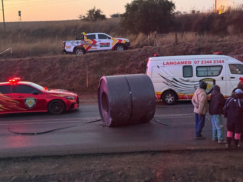 Crash At R555 WATCH: Four deaths confirmed in R555 multi-vehicle crash | Middelburg ...
