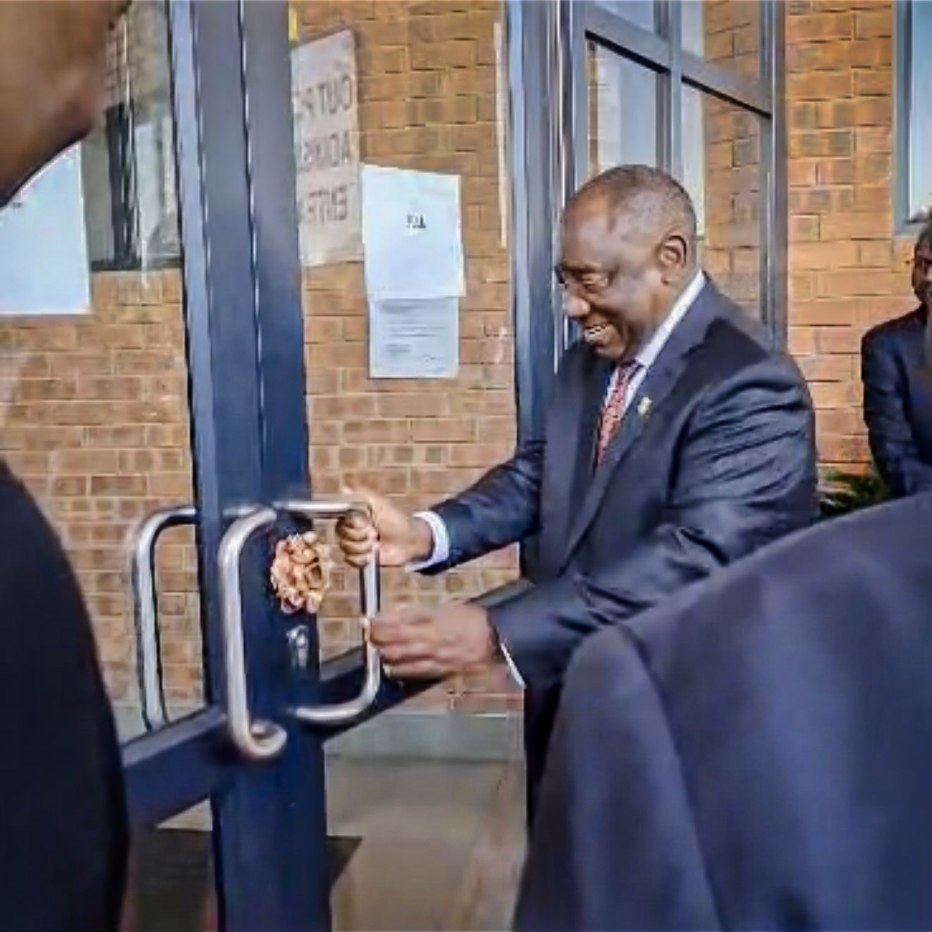 President Cyril Ramaphosa, king nyabela hospital, middelburg, mpumalanga