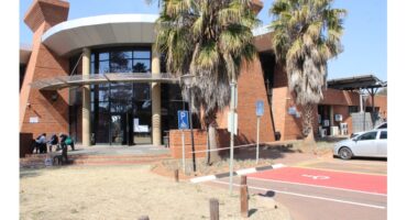 esidents across Middelburg are being turned away after the Steve Tshwete Licensing Department was closed due to a NEHAWU strike.