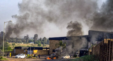 March and March denies involvement in Middelburg protest Burning tyres and thick black smoke drew attention to a protest outside TranServe – JHT Mining and Transport Engineering in Middelburg’s industrial area early this morning.