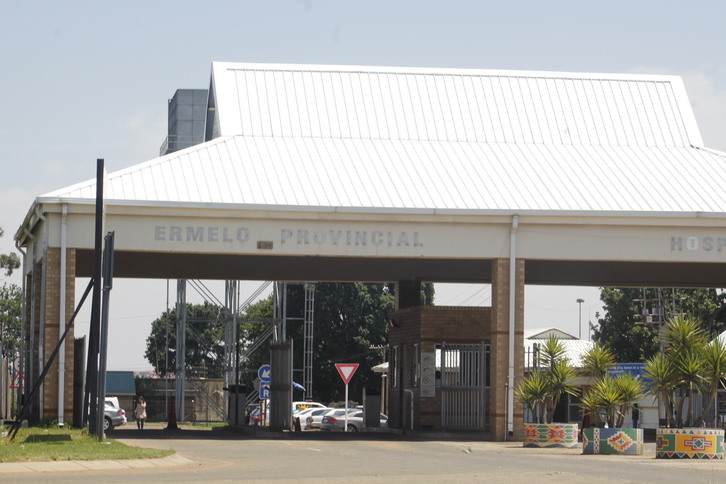 Front view of Ermelo Provincial Hospital building showing the main entrance and surrounding grounds.