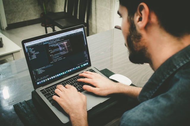 danial-igdery-FCHlYvR5gJI-unsplash (1)