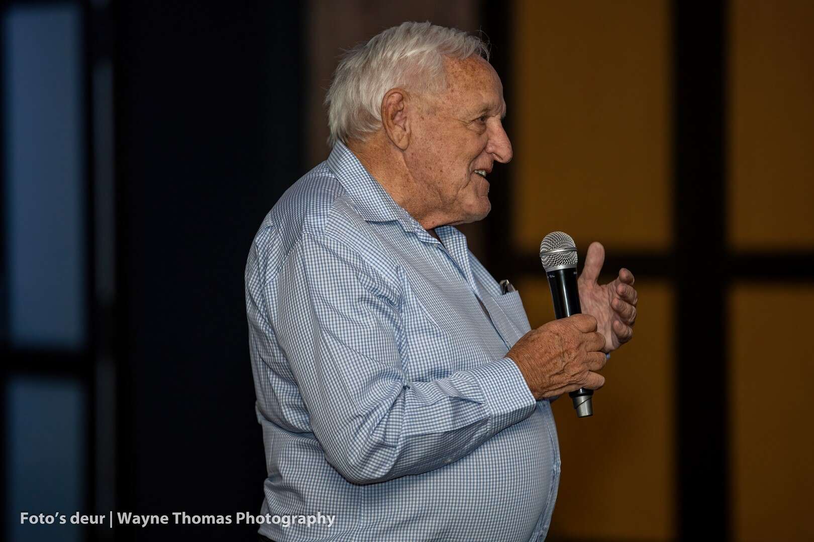 Wessel Oosthuizen delivers a speech during the NGNG seminar at the Olifants River Lodge.
