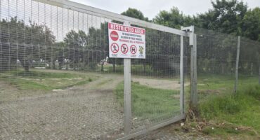 Closed Pet Dam in Ermelo fenced off, preventing public access