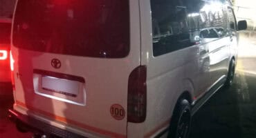 Agterkant van die gesteelde Toyota Quantum in Ermelo tydens die afgetrek-aksie