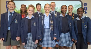 Ligbron se senior en junior redenaars wat deurdring na die volgende ronde van die ATKV-redenaars.